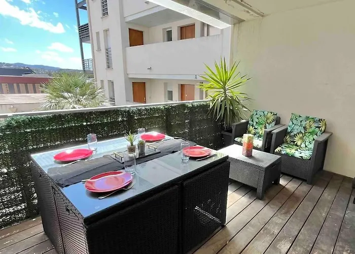 Au Coeur De Porto-vecchio * بورتو فيكشْيو